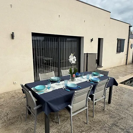 Villa Moderne Avec Piscine *