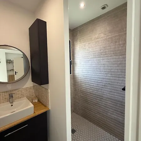 فيلة Moderne Avec Piscine Sérignan