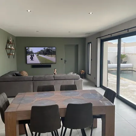 Villa Moderne Avec Piscine Sérignan