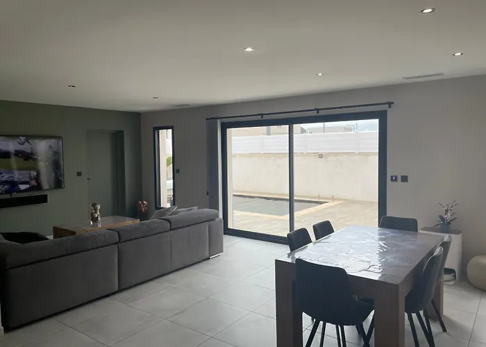 Moderne Avec Piscine ヴィラ *