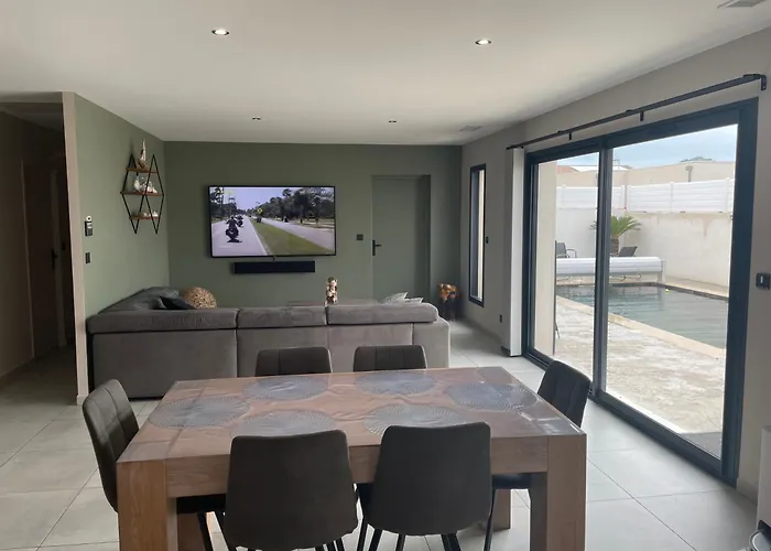 ヴィラ Moderne Avec Piscine Sérignan